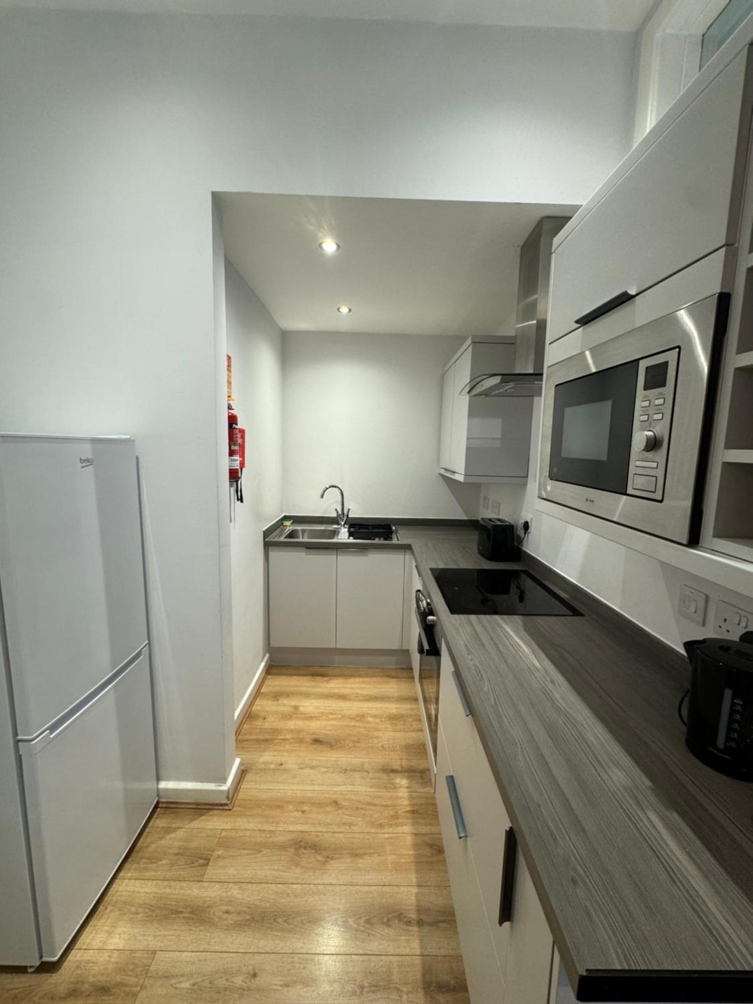 Armyn House Apartments, Your Coastal Escape In Falmouth Exterior photo